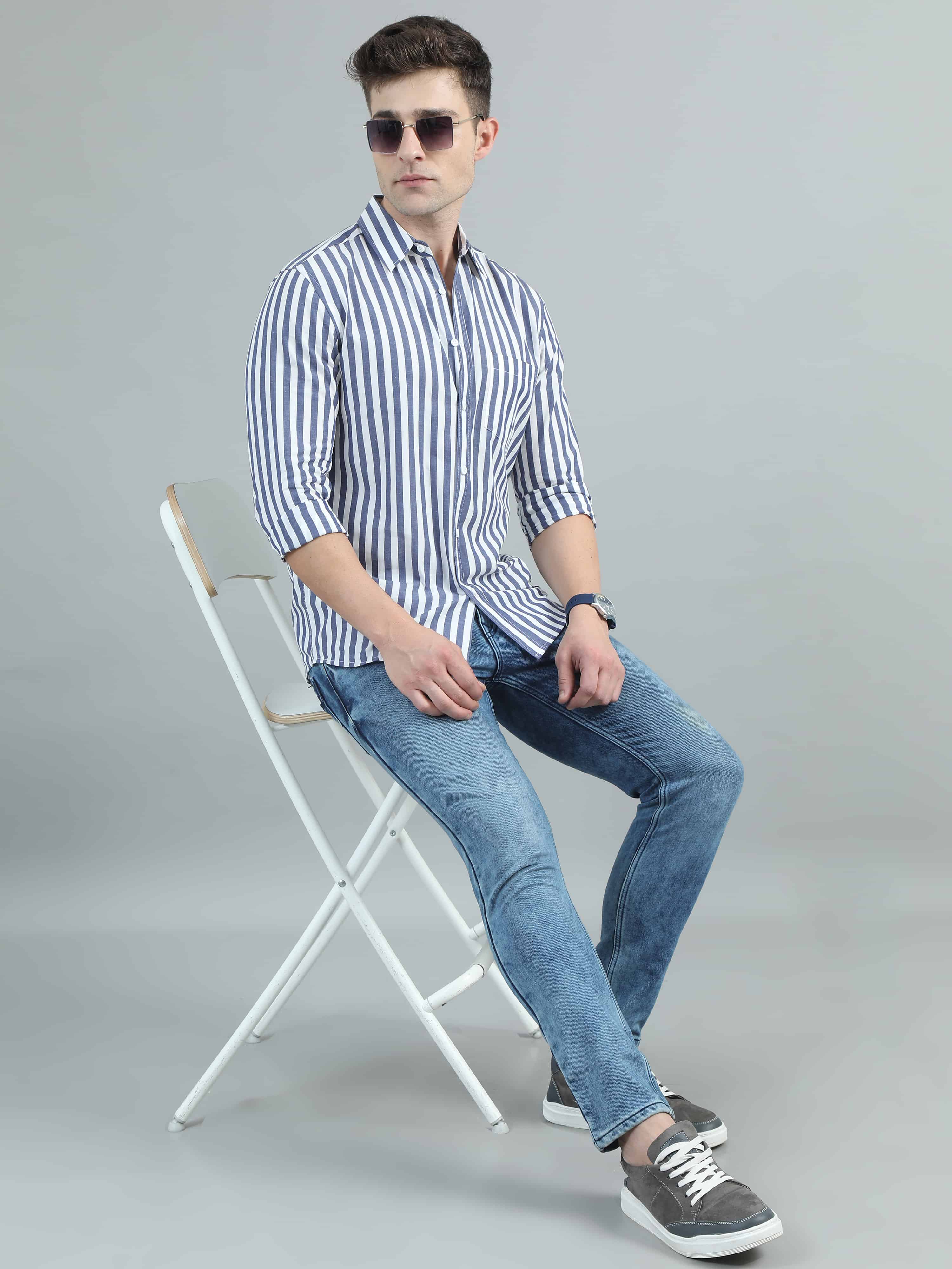 Mens white blue stripe shirt