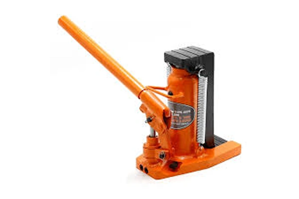 Fabtex Industrial Toe Jack featuring Heavy Duty Monoblock Steel Construction